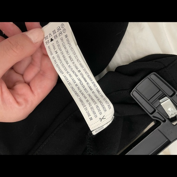 Black trousers with cute flare at bottom - Picture 4 of 4